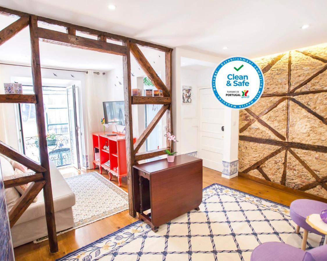 Typical Bairro Alto Apartment ลิสบอน ภายนอก รูปภาพ