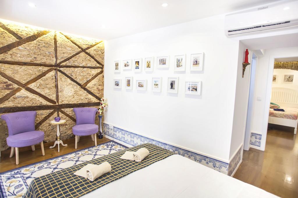 Typical Bairro Alto Apartment ลิสบอน ภายนอก รูปภาพ