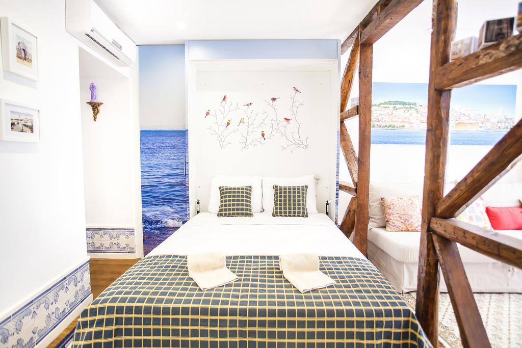 Typical Bairro Alto Apartment ลิสบอน ภายนอก รูปภาพ
