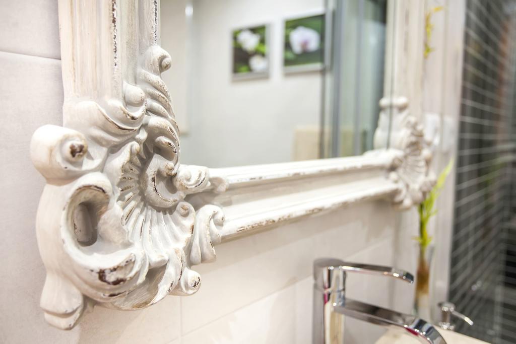 Typical Bairro Alto Apartment ลิสบอน ภายนอก รูปภาพ