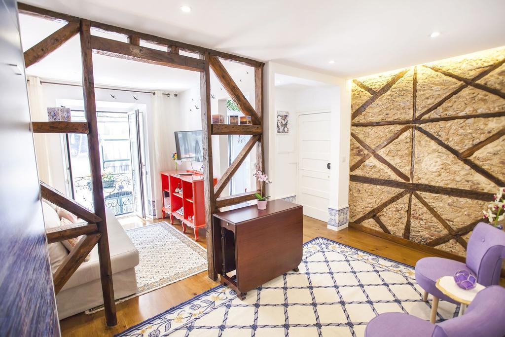 Typical Bairro Alto Apartment ลิสบอน ภายนอก รูปภาพ