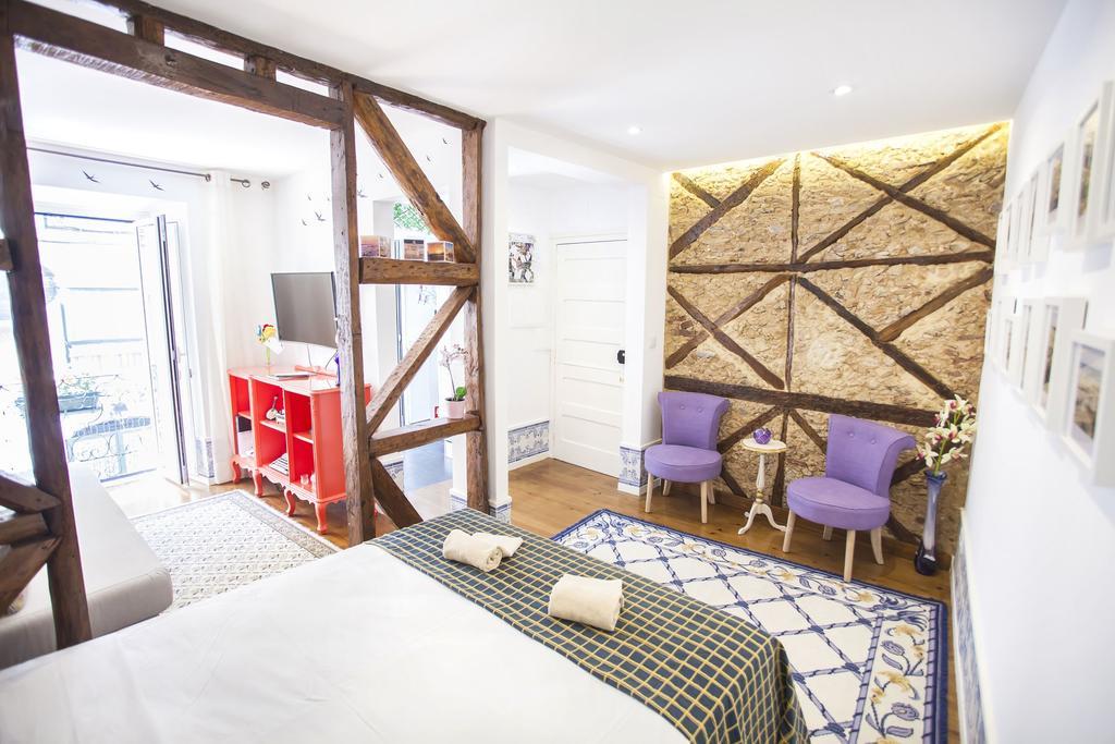 Typical Bairro Alto Apartment ลิสบอน ภายนอก รูปภาพ